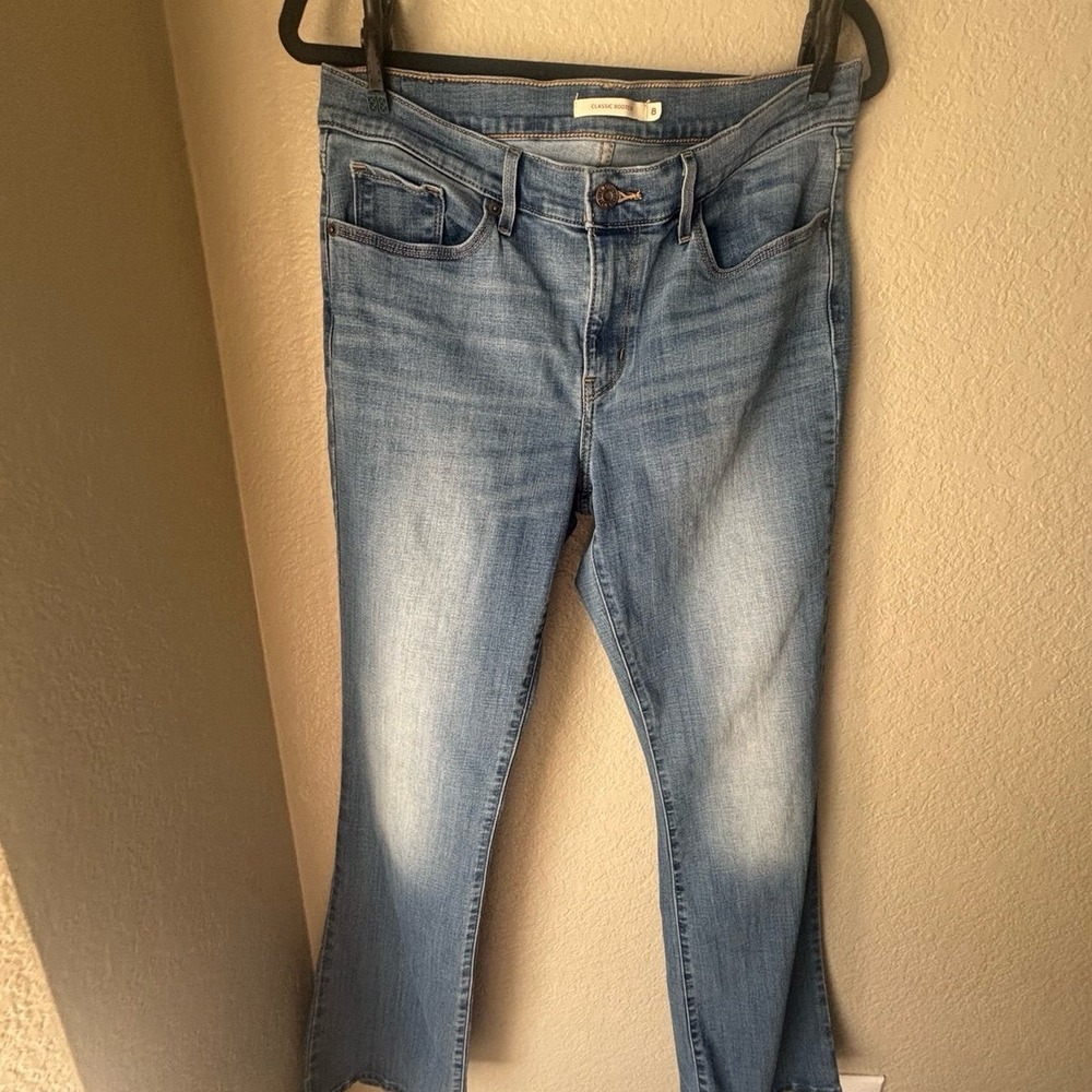 Levi's Classic boot jeans size 8